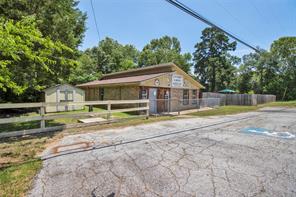 413 State Highway 323 E - Photo 1