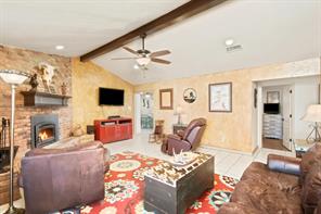 5609 Fm 126 - Photo 13