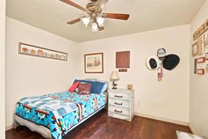 5609 Fm 126 - Photo 15