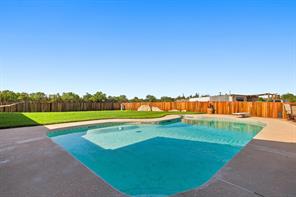 5609 Fm 126 - Photo 28