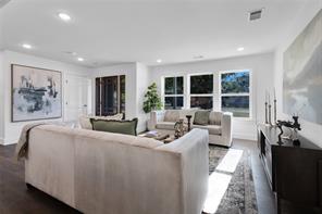 128 N Osborn Street - Photo 3