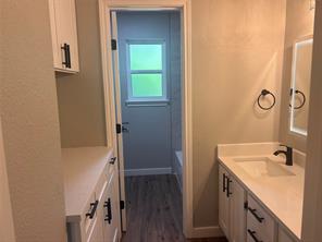 1815 Wellington Court - Photo 34