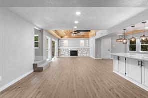 1815 Wellington Court - Photo 4