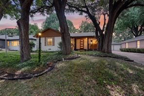 10520 Lippitt Avenue - Photo 1