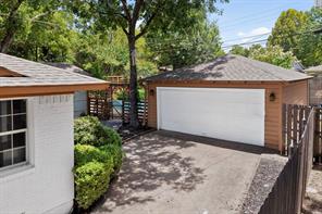 10520 Lippitt Avenue - Photo 36