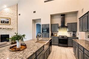 1720 Endicott Drive - Photo 10