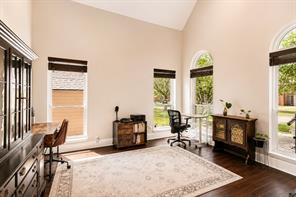 1720 Endicott Drive - Photo 12