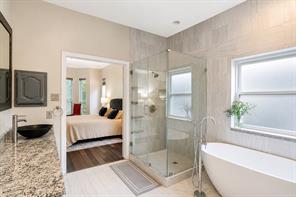1720 Endicott Drive - Photo 17