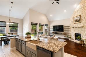 1720 Endicott Drive - Photo 6