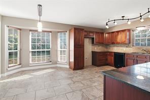 2502 Cranberry Lane - Photo 7