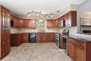 2502 Cranberry Lane - Photo 9
