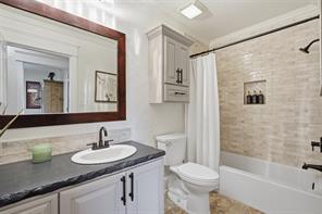 986 Eagles Way - Photo 16