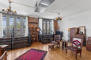 118 W Grand Street - Photo 33