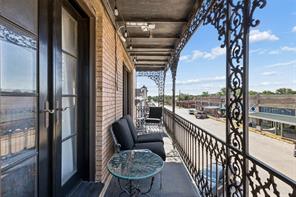 118 W Grand Street - Photo 38