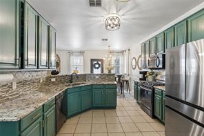 10212 Pear Street - Photo 11