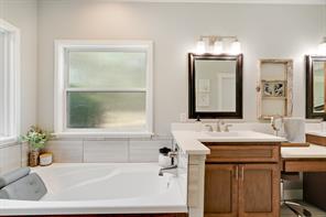 12234 Farm Road 195 - Photo 19