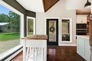 12234 Farm Road 195 - Photo 4
