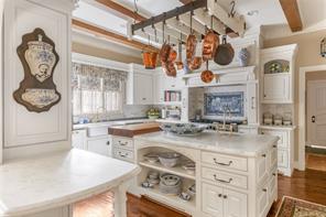 6347 Woodland Drive - Photo 11