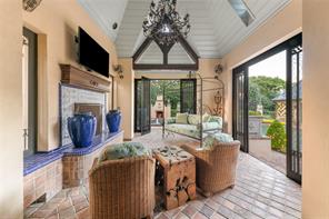 6347 Woodland Drive - Photo 30