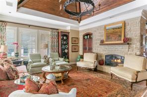 6347 Woodland Drive - Photo 8