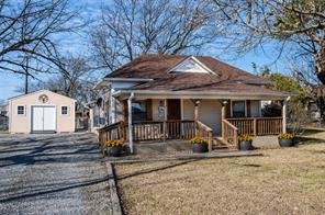 909 N Main Street - Photo 1