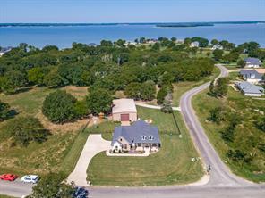 722 Clubview Drive - Photo 1