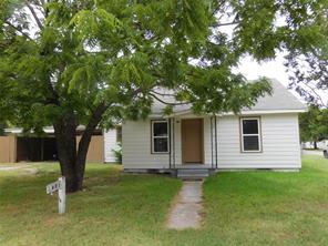 407 NE 4th Street - Photo 1