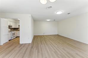 6905 W Cleburne Road - Photo 11