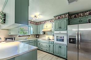 1057 Radisson Drive - Photo 3