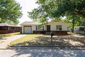 514 MCCONNELL Street - Photo 1