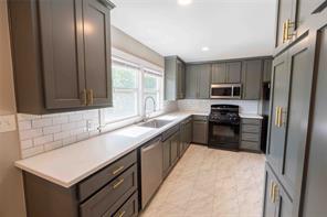 514 MCCONNELL Street - Photo 16