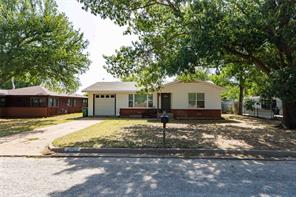 514 MCCONNELL Street - Photo 2