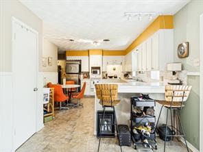 8125 Hunnicut Road - Photo 15