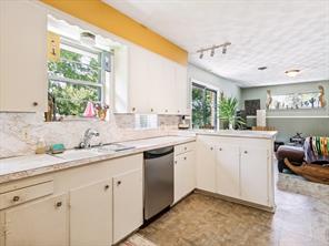 8125 Hunnicut Road - Photo 9