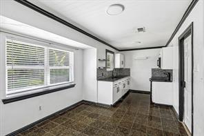 716 Heathcliff Drive - Photo 4