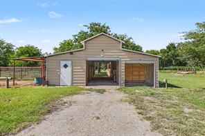 1135 Leo Andrews Road - Photo 32