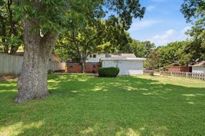 1301 Colonial Court - Photo 34