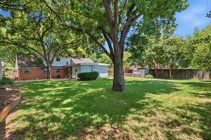 1301 Colonial Court - Photo 35