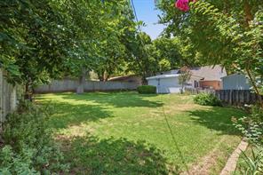 1301 Colonial Court - Photo 37