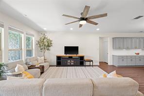 1833 Sebright Trail - Photo 2