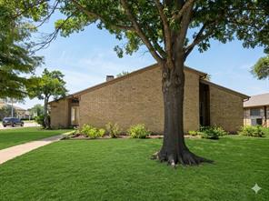 936 E Berkeley Drive - Photo 1