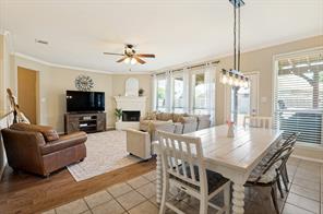 702 Champlain Court - Photo 13