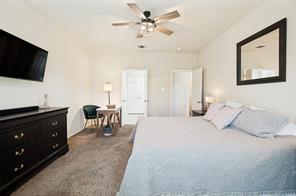 702 Champlain Court - Photo 7