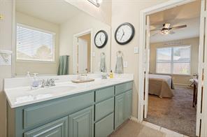 702 Champlain Court - Photo 8