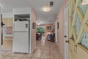 17 Shoreline Drive - Photo 2