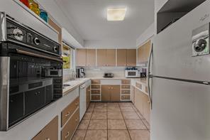 17 Shoreline Drive - Photo 5
