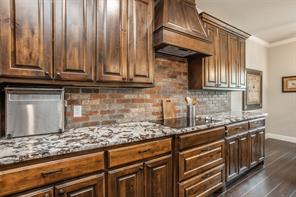 110 E Iriquois Drive - Photo 21
