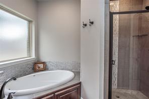 110 E Iriquois Drive - Photo 31