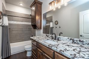 110 E Iriquois Drive - Photo 36