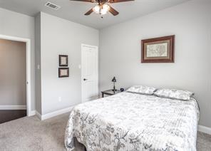 110 E Iriquois Drive - Photo 40